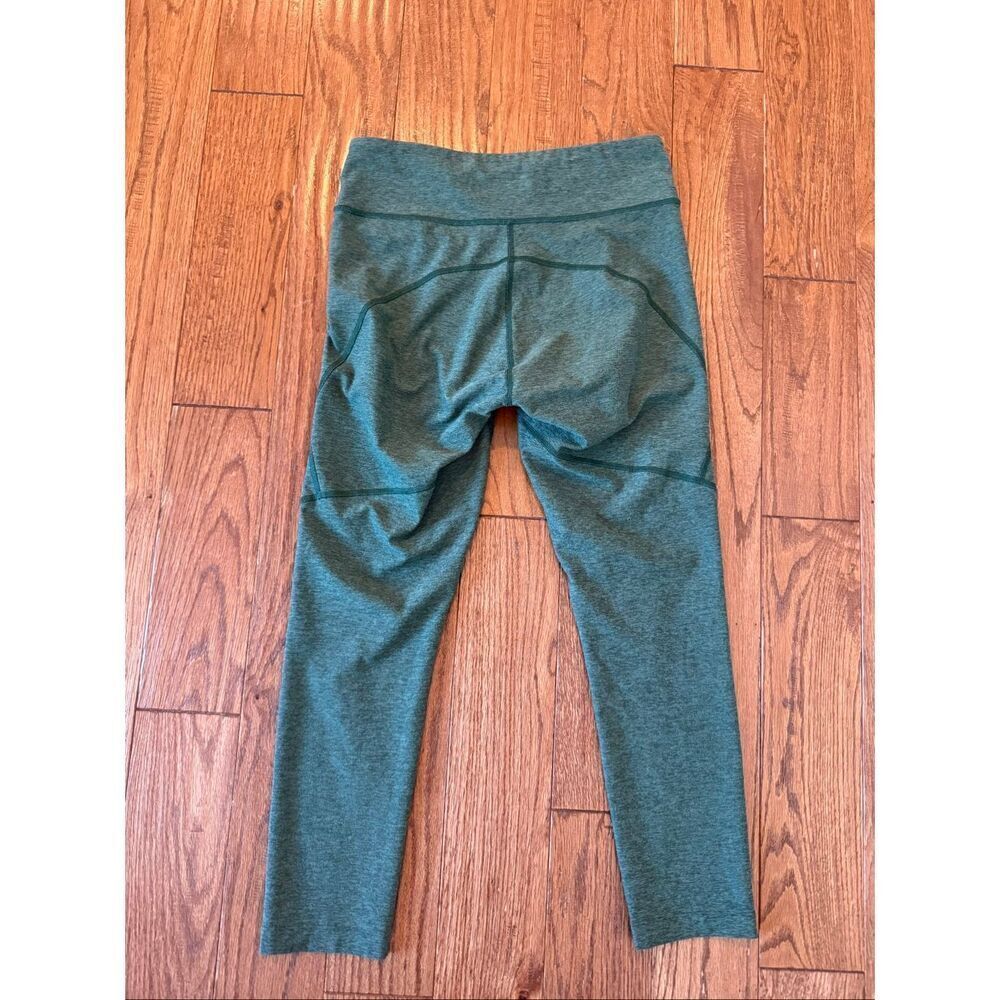 Outdoor Voices 3/4 warmup leggings in hunter green M - Picture 6 of 7
